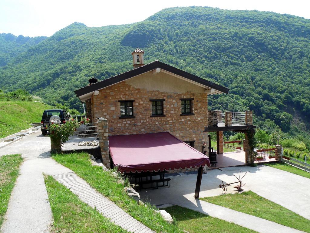 Beautiful Chalet With Swimming Pool In Lombardy Villa Marone Buitenkant foto
