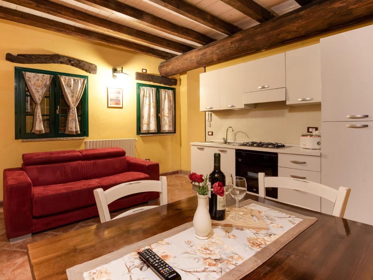Beautiful Chalet With Swimming Pool In Lombardy Villa Marone Buitenkant foto