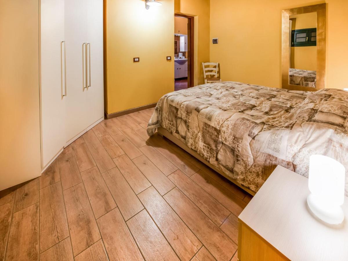 Beautiful Chalet With Swimming Pool In Lombardy Villa Marone Buitenkant foto