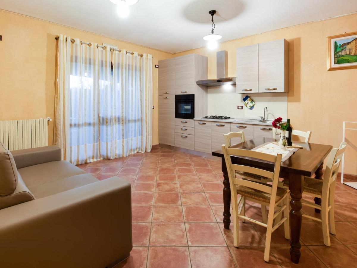 Beautiful Chalet With Swimming Pool In Lombardy Villa Marone Buitenkant foto