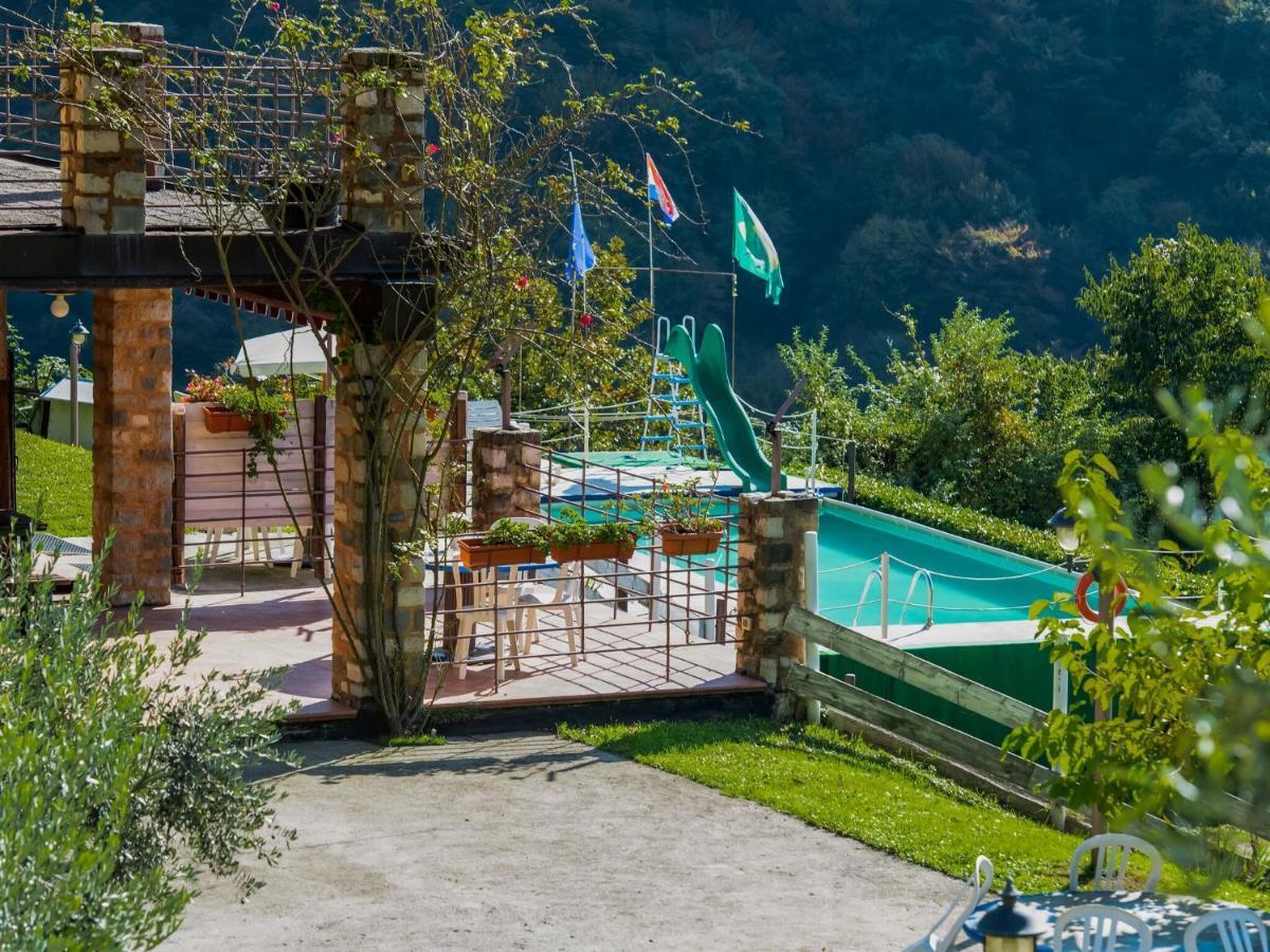 Beautiful Chalet With Swimming Pool In Lombardy Villa Marone Buitenkant foto